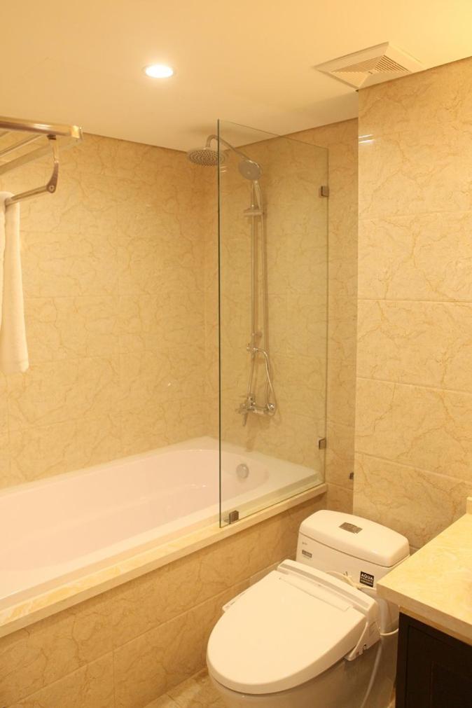 Monaco Building Double Queen Bedroom Hanoi Exterior photo